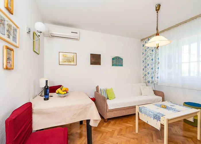 Apartament Apena *