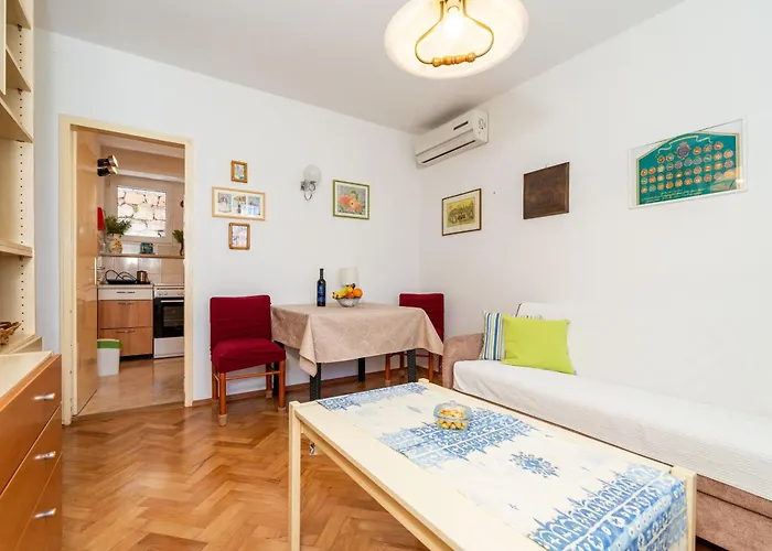 Apartament Apena *